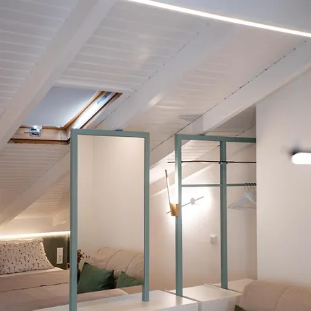 Апартаменты Rea's Attic *