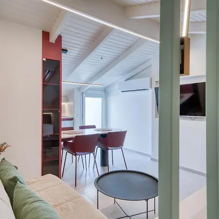 Rea's Attic